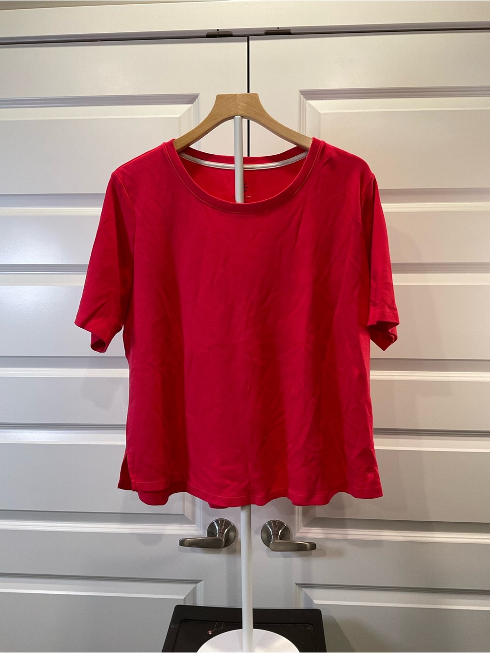 Isaac Mizrahi Short-Sleeve Crewneck Tee in Bright Pink